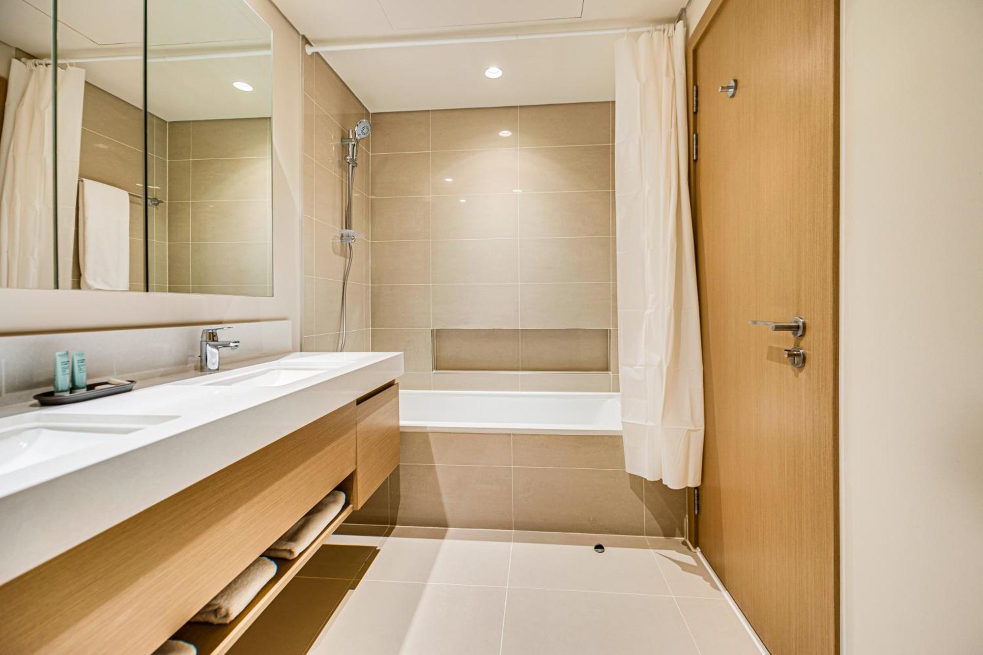 Comfy Family In Creek Harbour Apartment