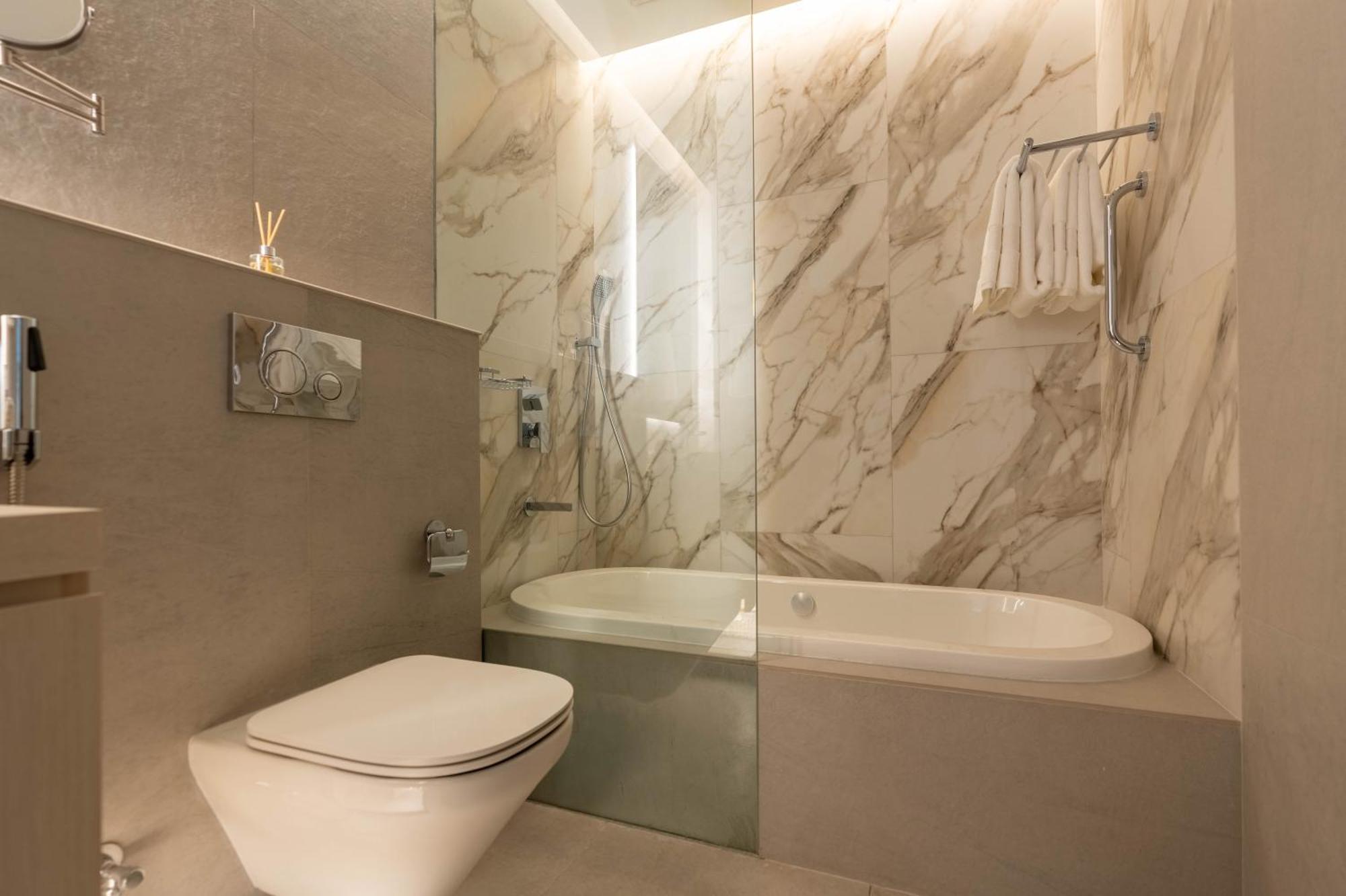 Luxury In Marina- Ela Apartment *