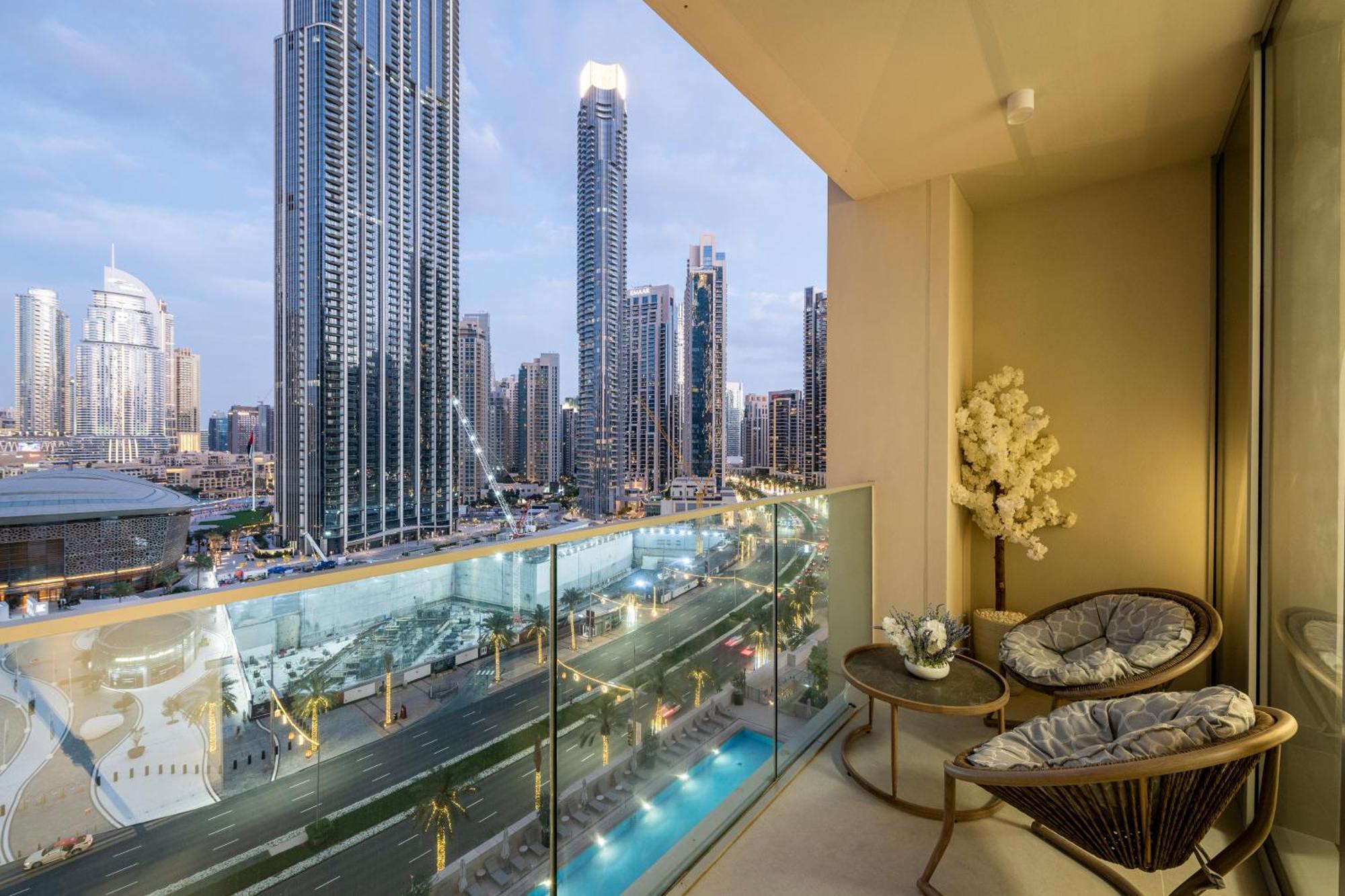 3 Bedrooms Tower 1- Downtown Skylight