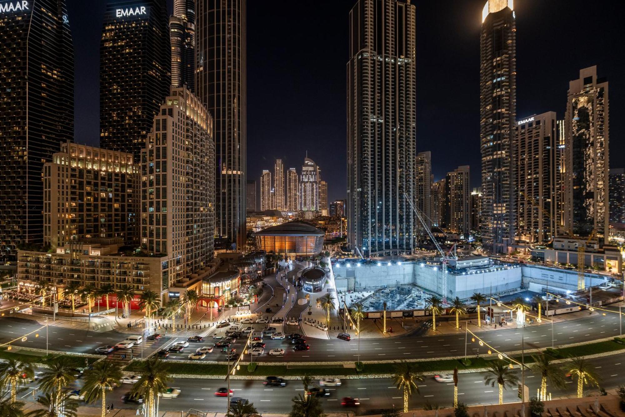 3 Bedrooms Tower 1- Downtown Skylight * Dubai