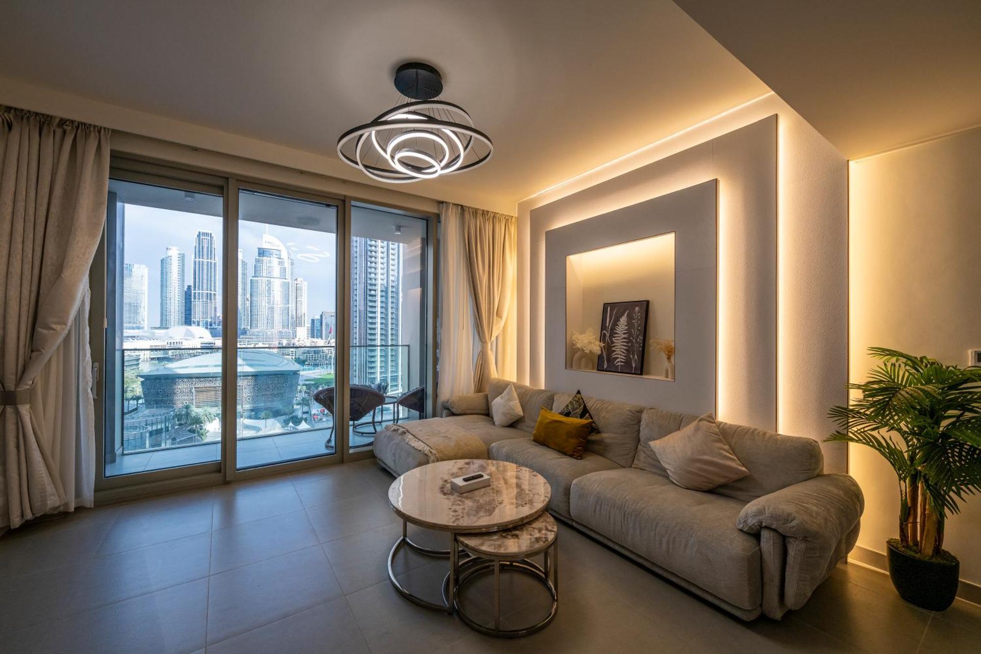 Apartment 3 Bedrooms Tower 1- Downtown Skylight *
