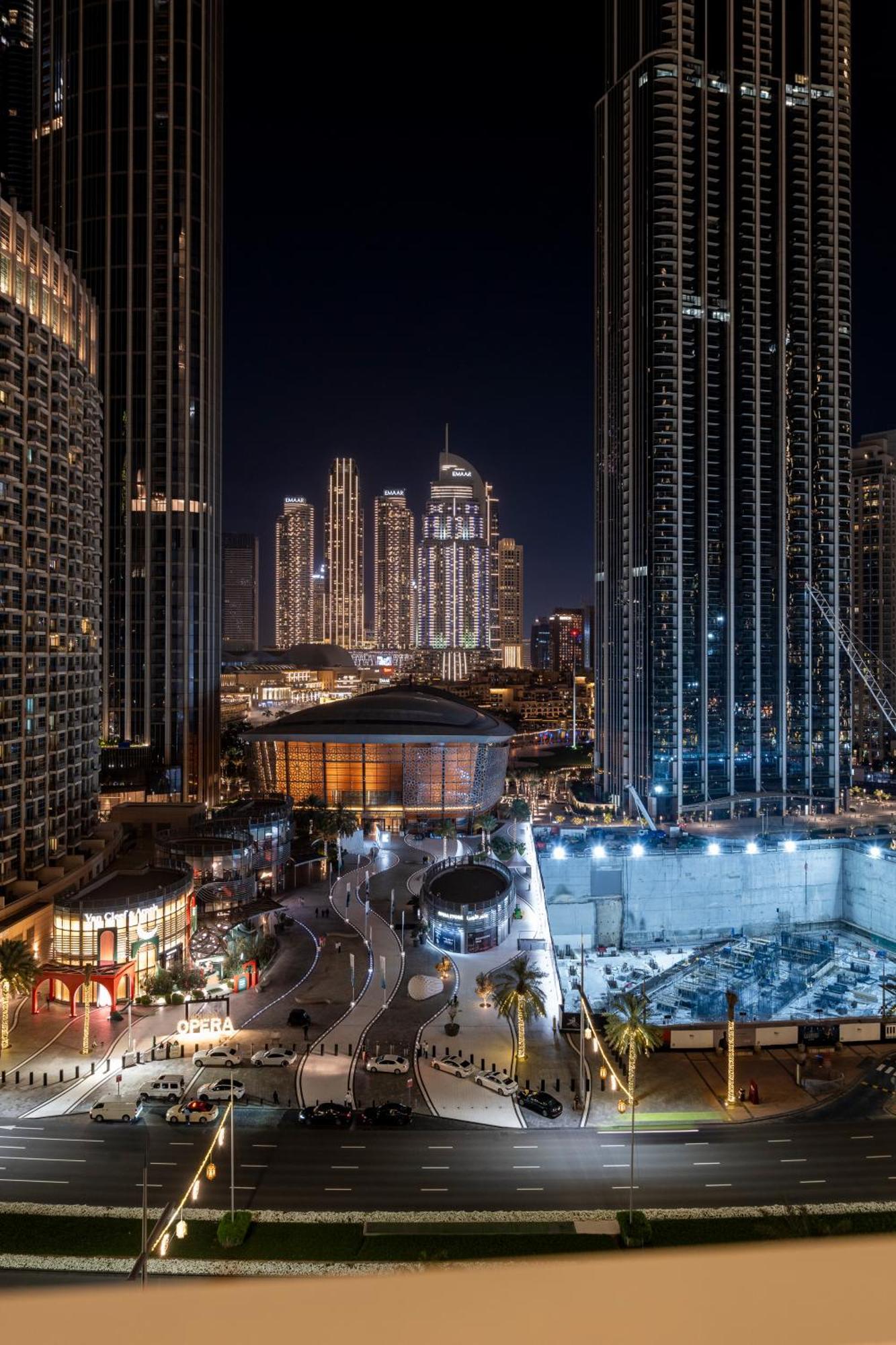 3 Bedrooms Tower 1- Downtown Skylight Apartment Dubai