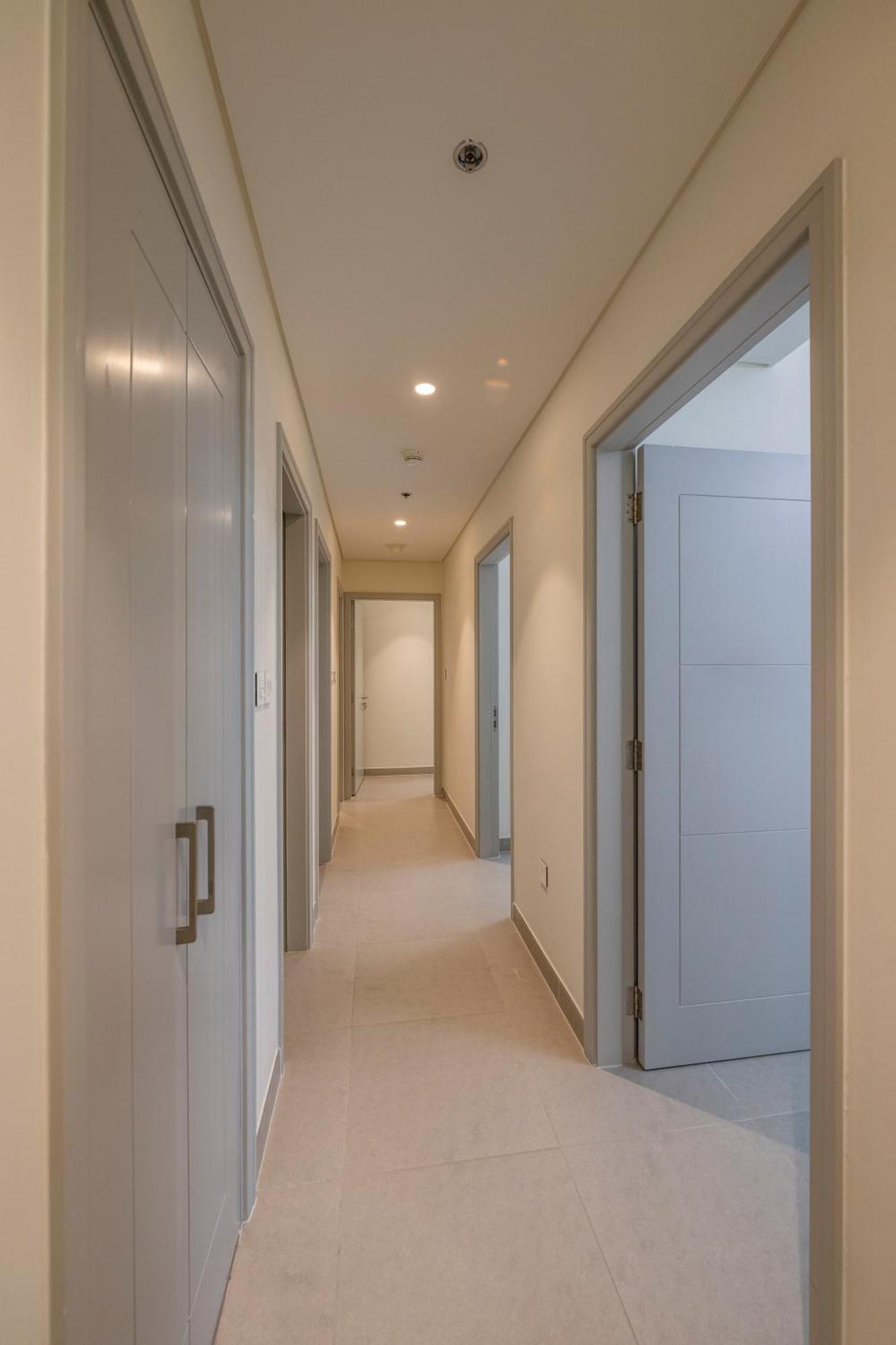 3 Bedrooms Tower 1- Downtown Skylight