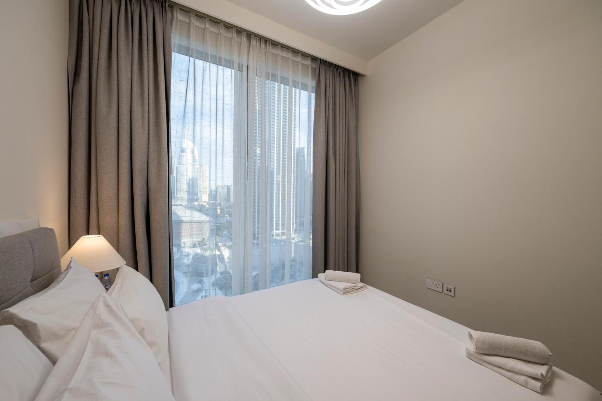 3 Bedrooms Tower 1- Downtown Skylight Apartment Dubai