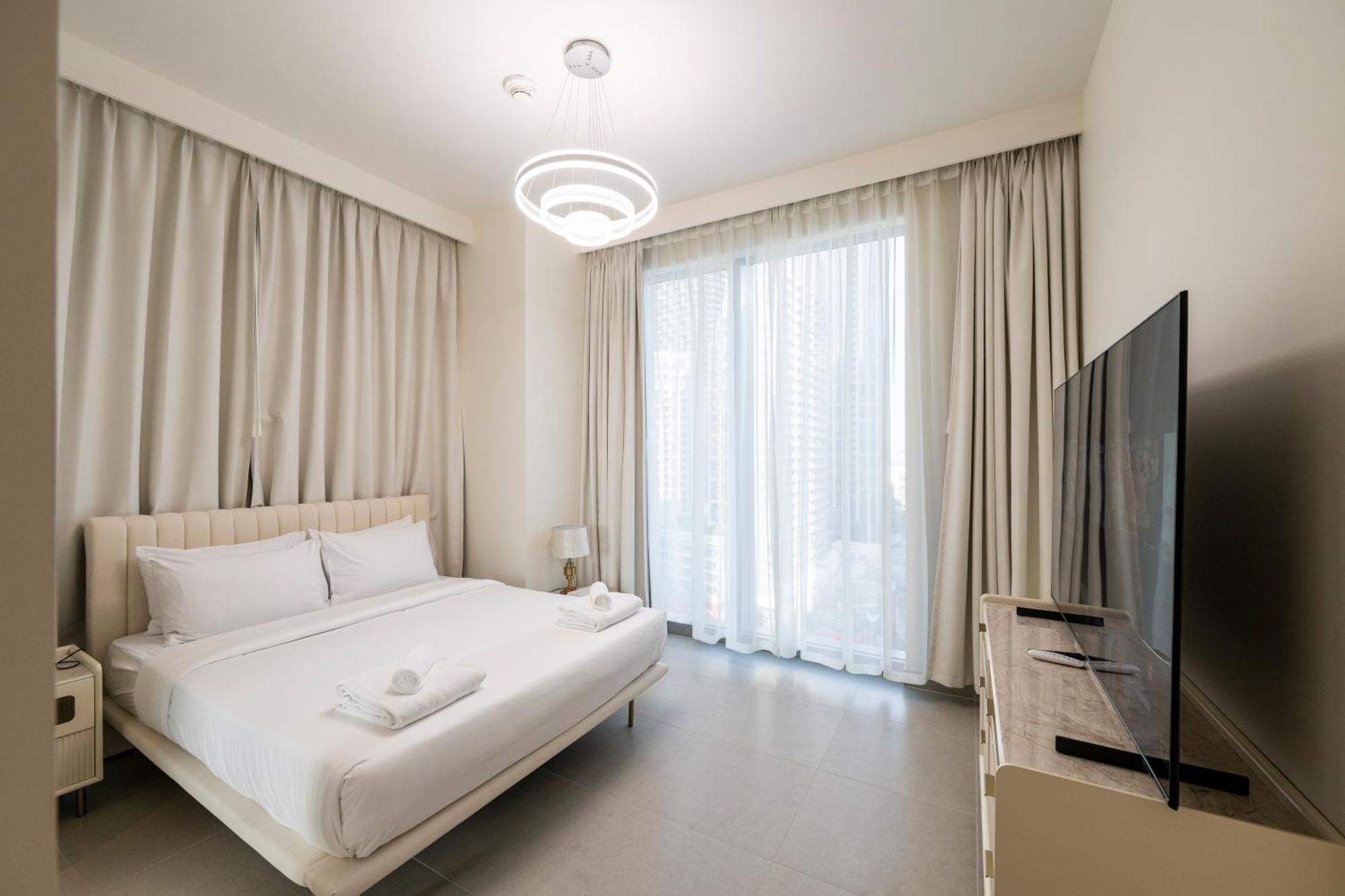 3 Bedrooms Tower 1- Downtown Skylight