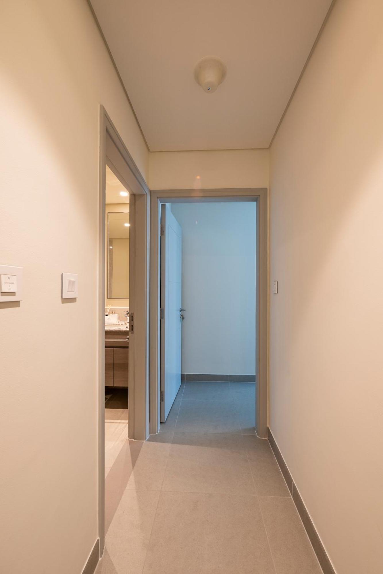 Apartment 3 Bedrooms Tower 1- Downtown Skylight *