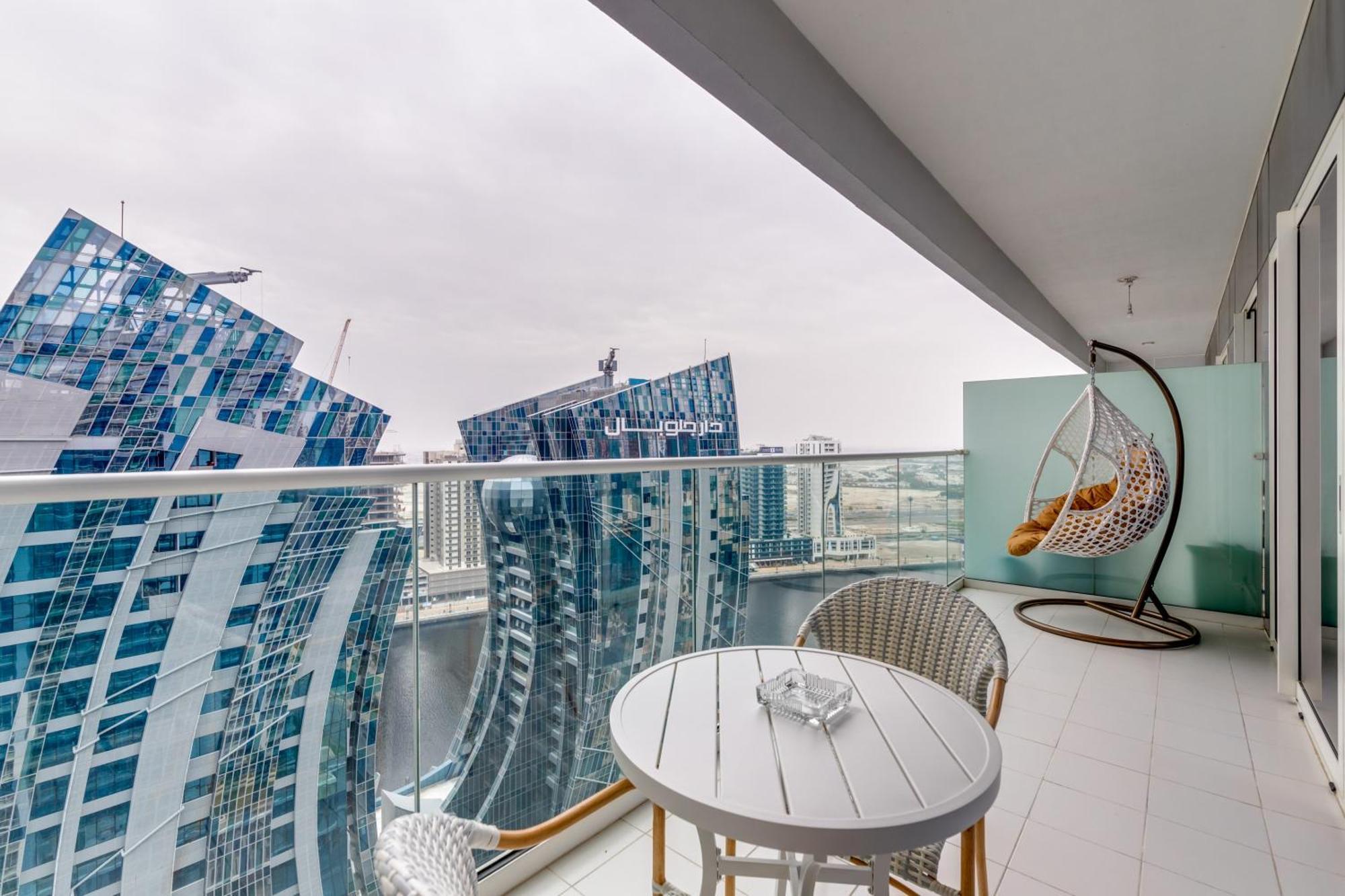Daire Globalstay. Luxury Near The Canal Dubai