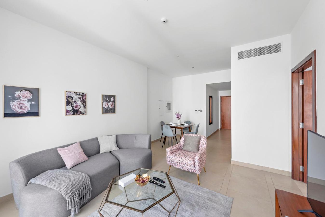 Apartment Stylish 1 Bedroom In Marina