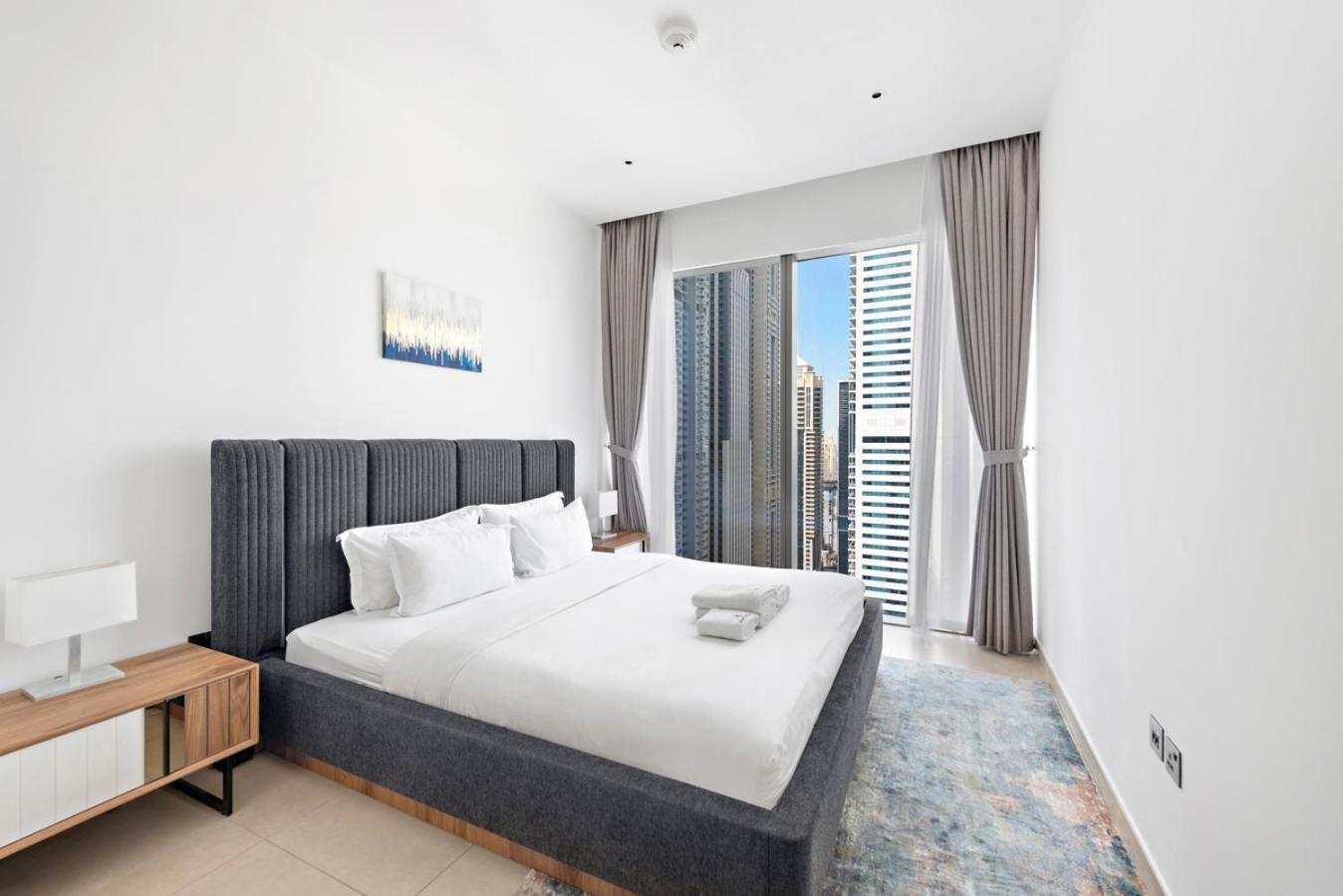 Stylish 1 Bedroom In Marina