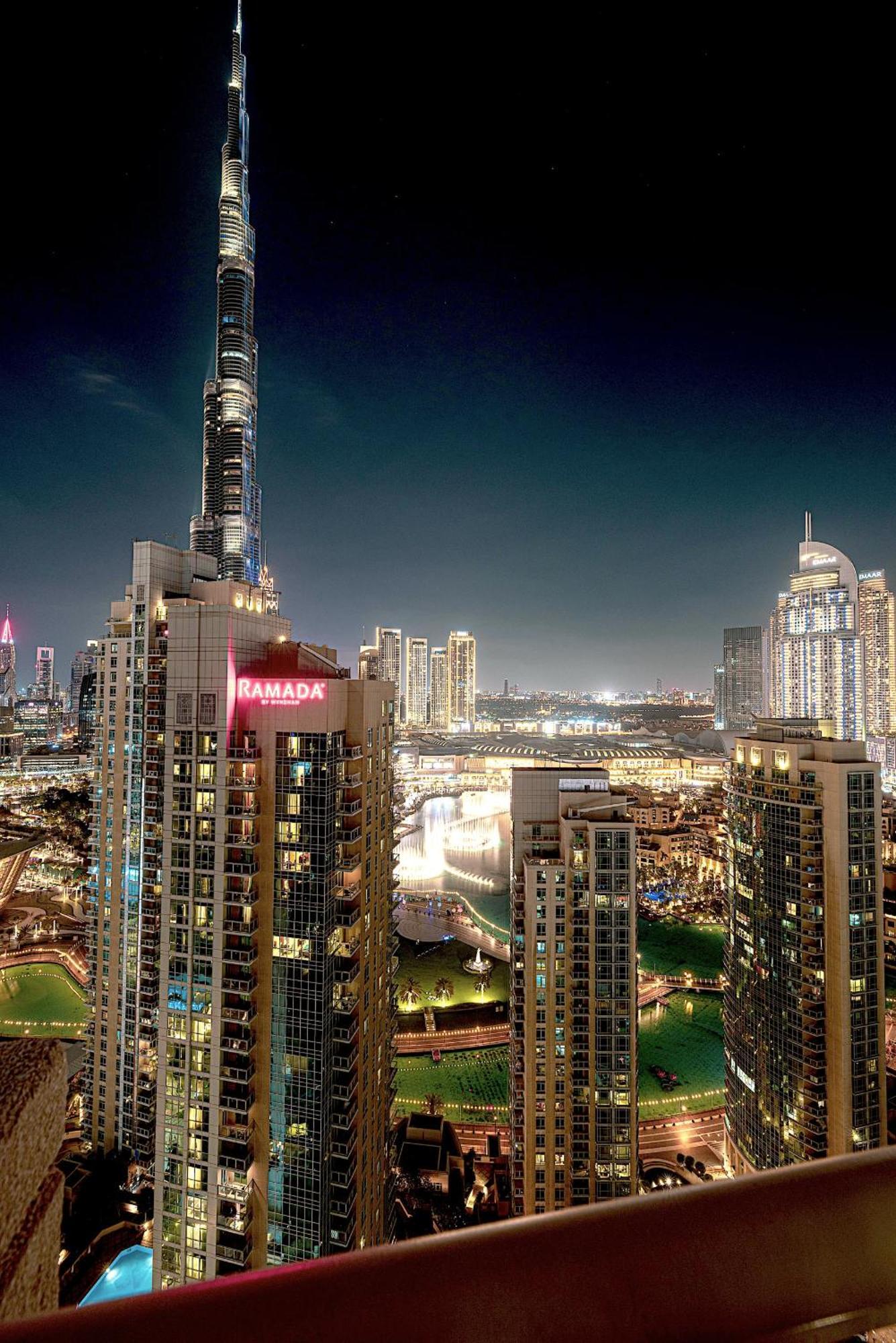 The Signature Burj Khalifa View With Terrace * Dubai