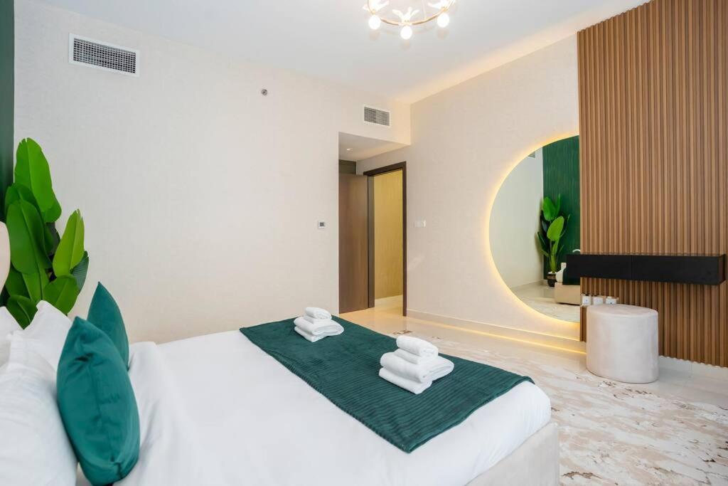 Apartment Specious Pool View One Bed *