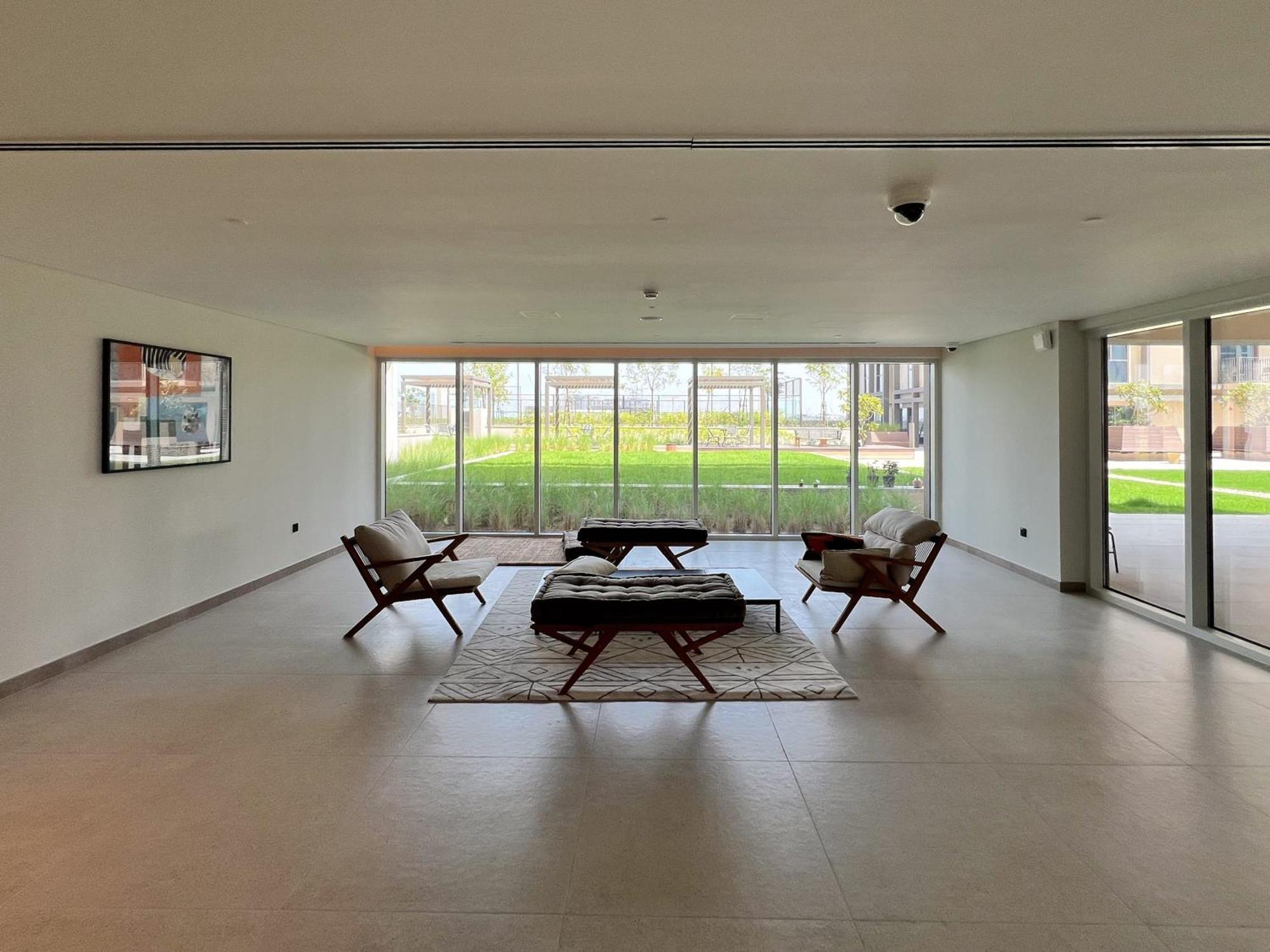 Frank Porter - Socio Tower 2 Apartment