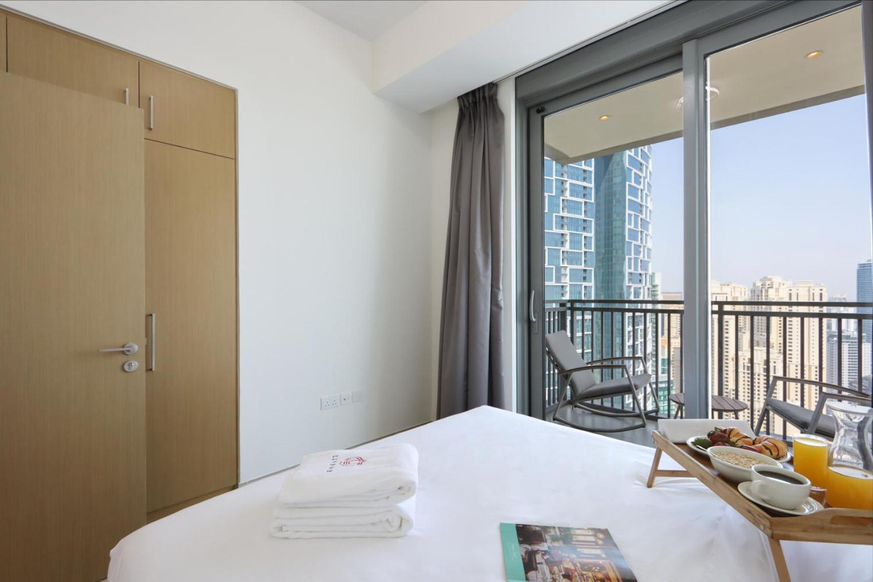 Livbnb - Sea, & Marina View, 3br At 5242 Apartment
