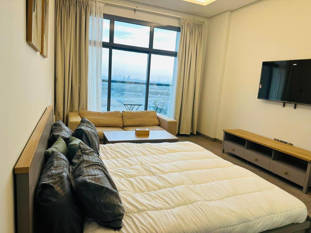 Retreat At Business Bay! 5 Mins From Downtown *