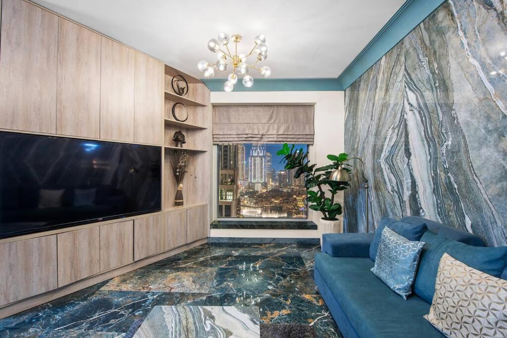 First Class 2br Stunning Fountain View Apartment *