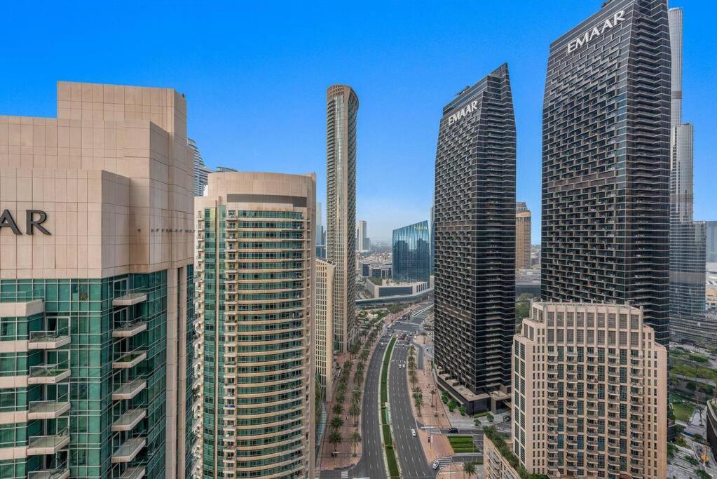 First Class 2br Stunning Fountain View Apartment