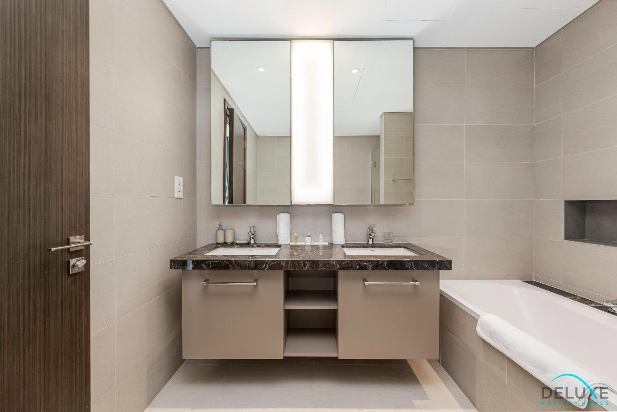 Apartment Limited Time Offer Stunning 2br At Great Price By Deluxe Homes *