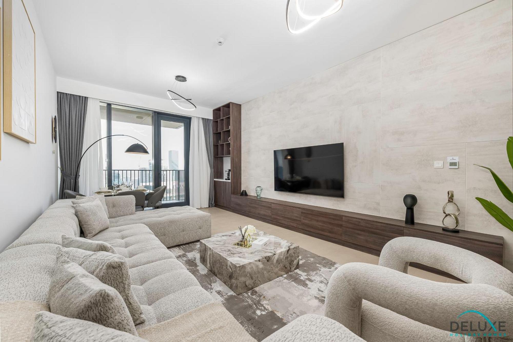 Limited Time Offer Stunning 2br At Great Price By Deluxe Homes *
