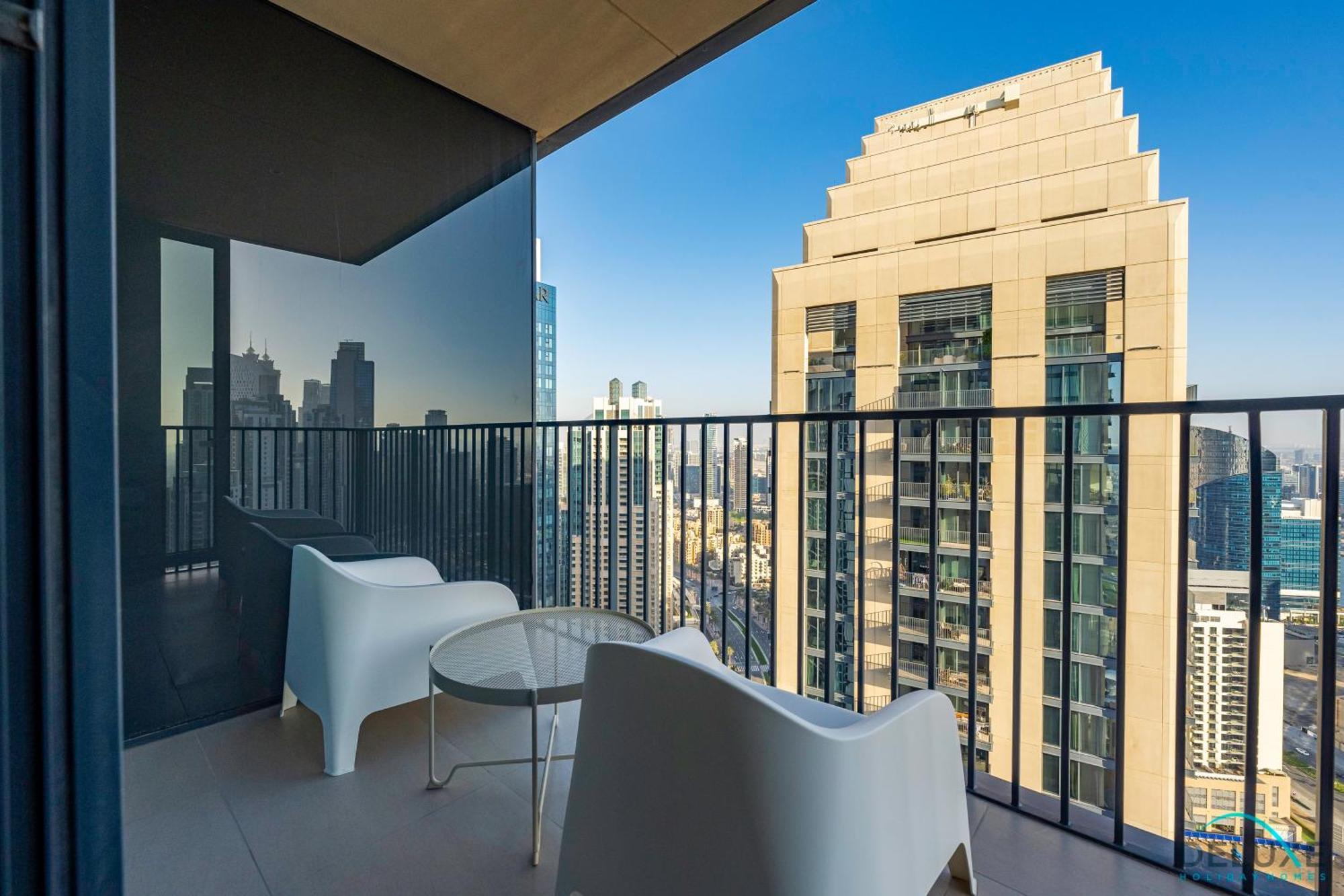 Limited Time Offer Stunning 2br At Great Price By Deluxe Homes Apartment