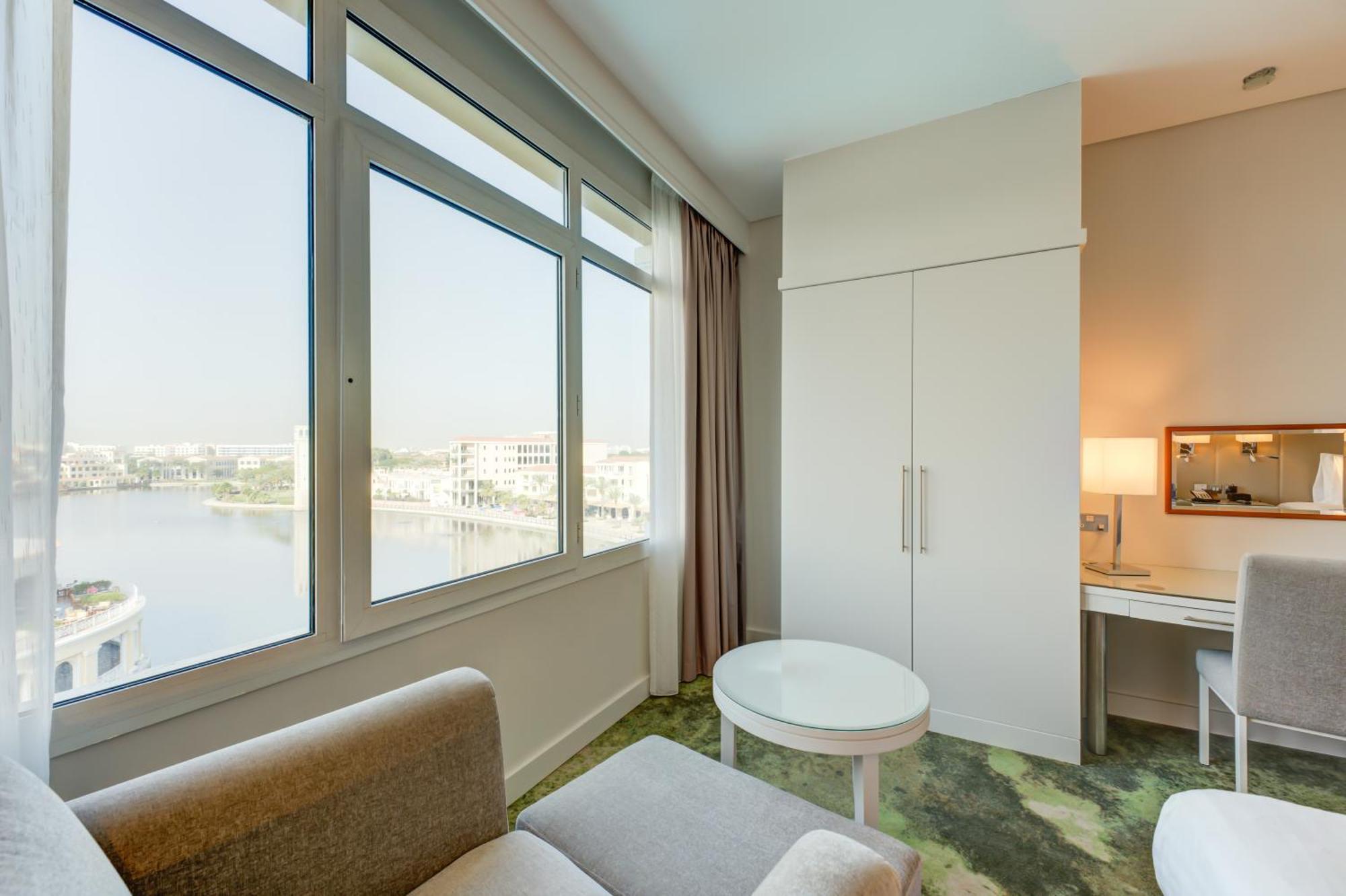 Hotel Millennium Lakeview Formerly Copthorne Lakeview 4*
