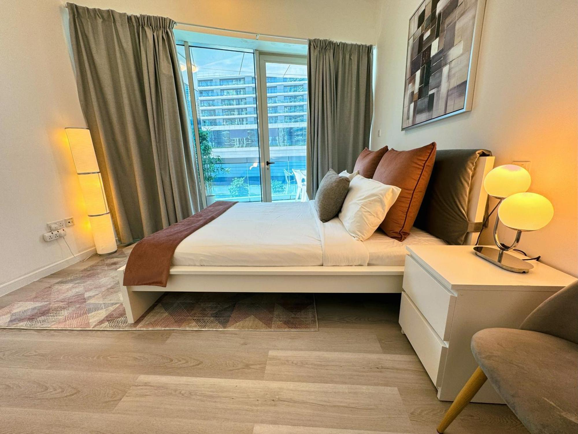 Marina - 5 Bedroom, Feel, Great Amenities Apartment