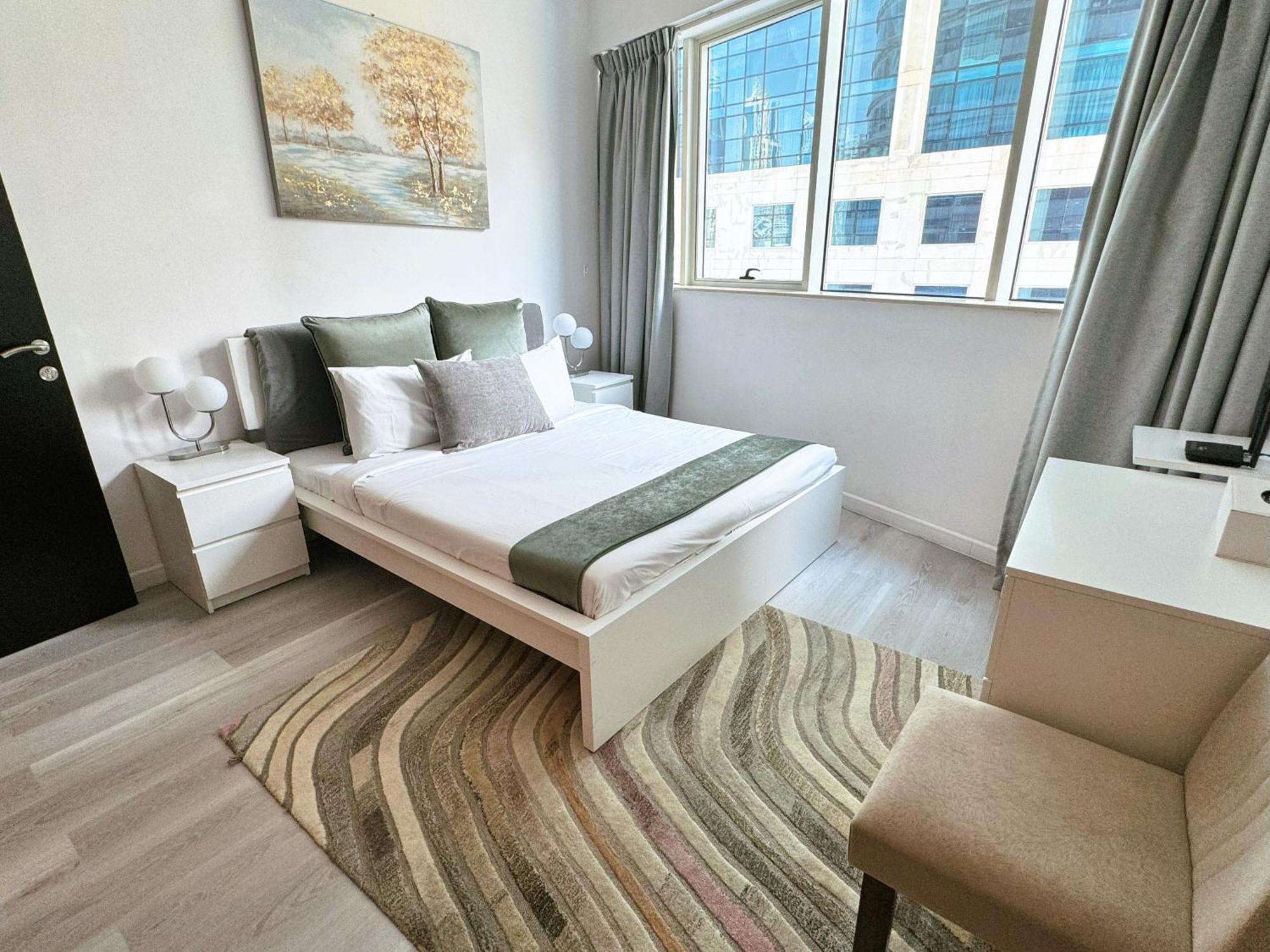 Marina - 5 Bedroom, Feel, Great Amenities Apartment