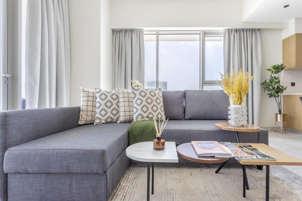 Apartment Frank Porter - Golf Dubai