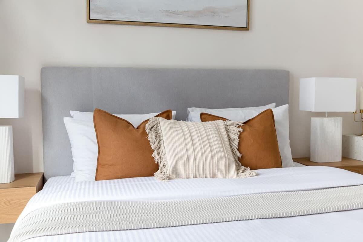 Frank Porter - Wilton Terraces 1 * Dubai