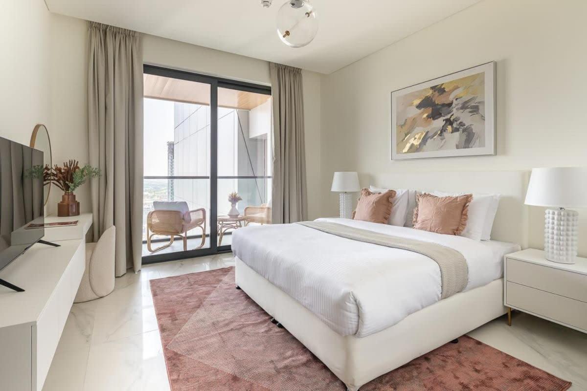 Frank Porter - One Park Avenue Apartment Dubai