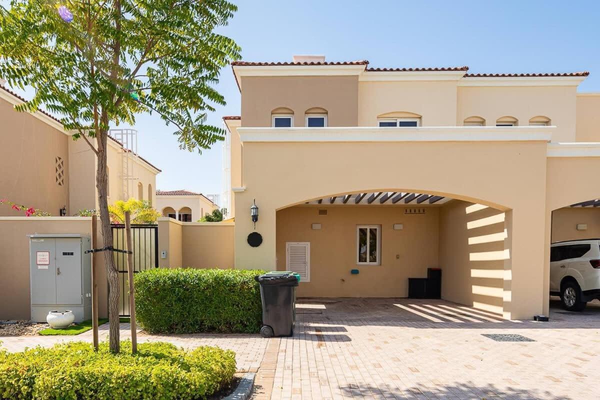 Frank Porter - Serena Casa Viva Dubai