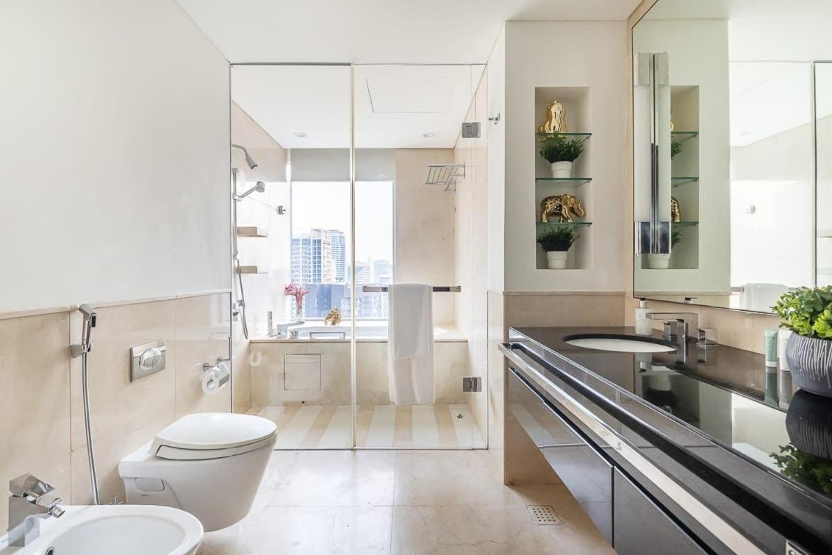 Frank Porter - Emaar Residences Marina Dubai