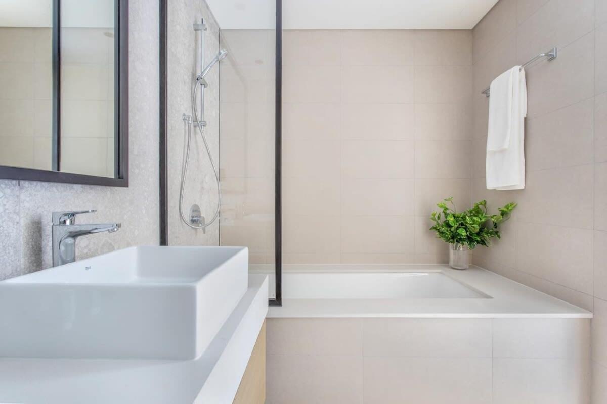 Apartment Frank Porter - Golf Dubai