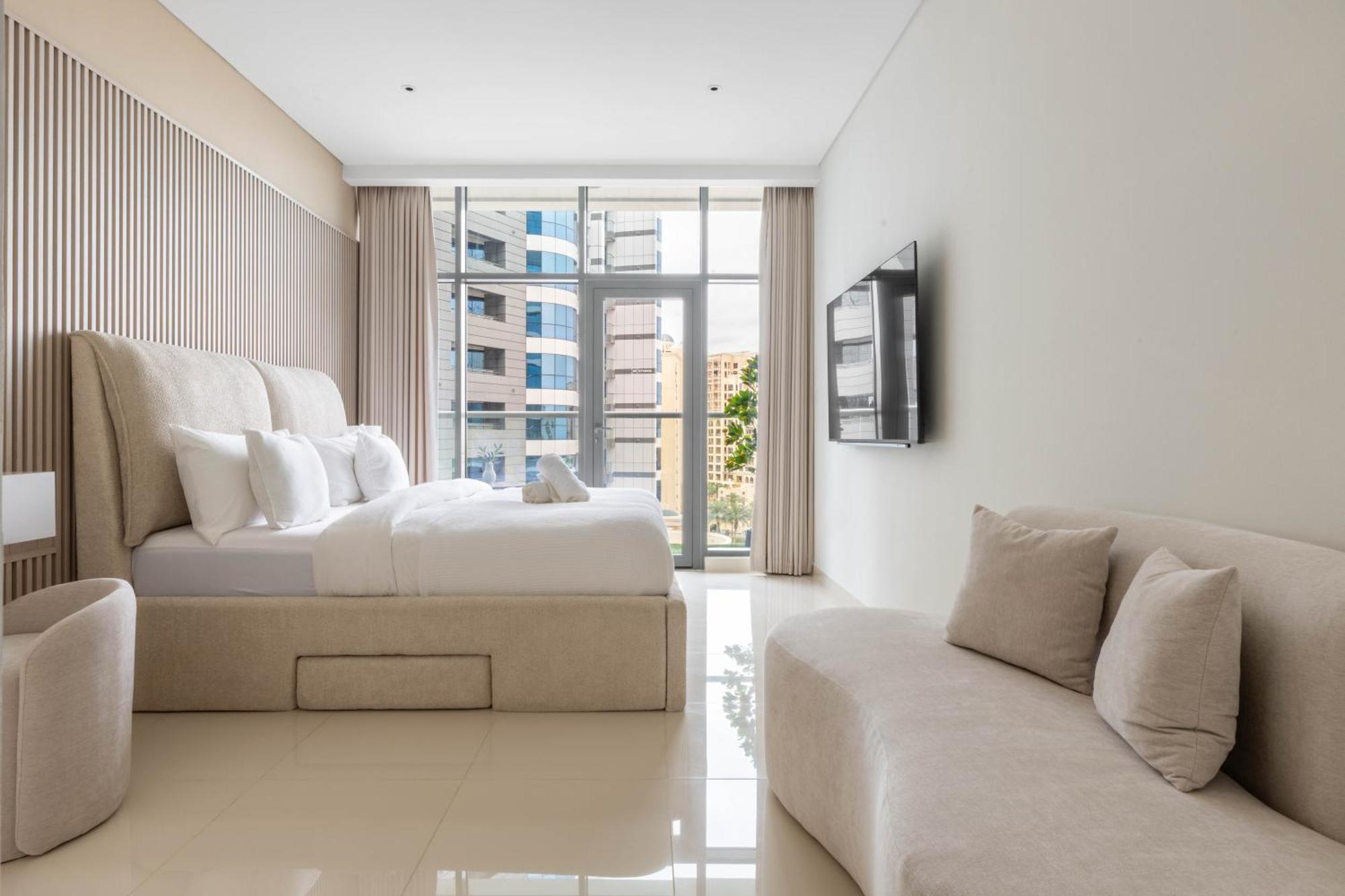 Luxury Next To Nh Collection With Rooftop Infinity Pool Seven Palms Apartment Dubai