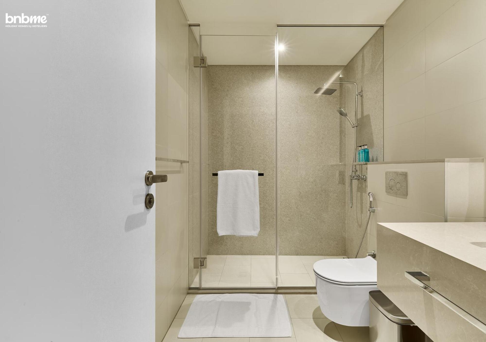 Bnbmehomes - La Vie Apartment Dubai