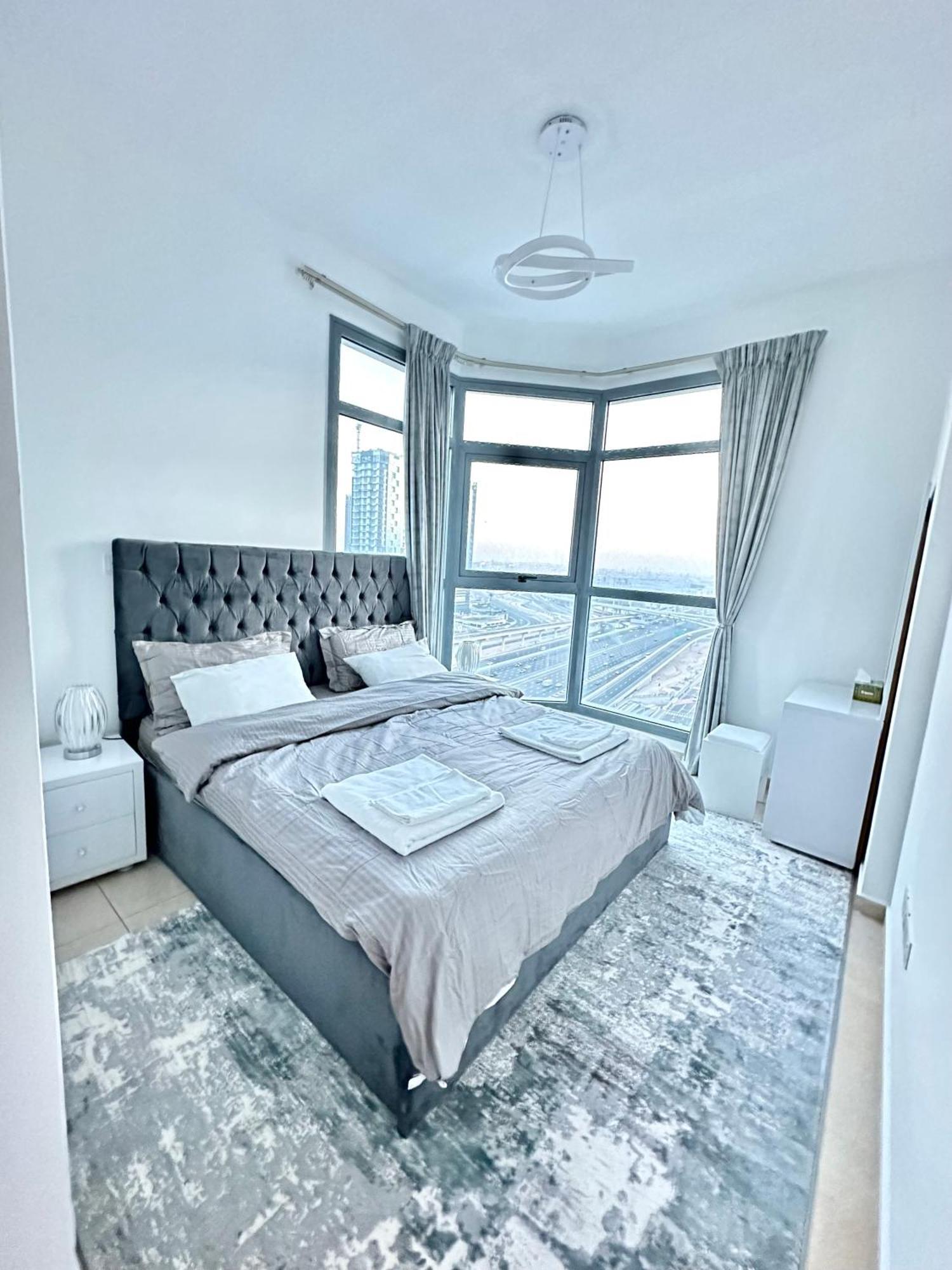 Apartment Modern Marina Dubai