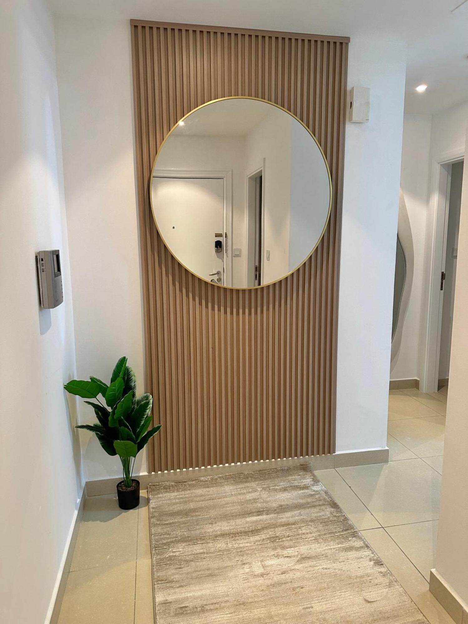 Modern Marina Apartment *