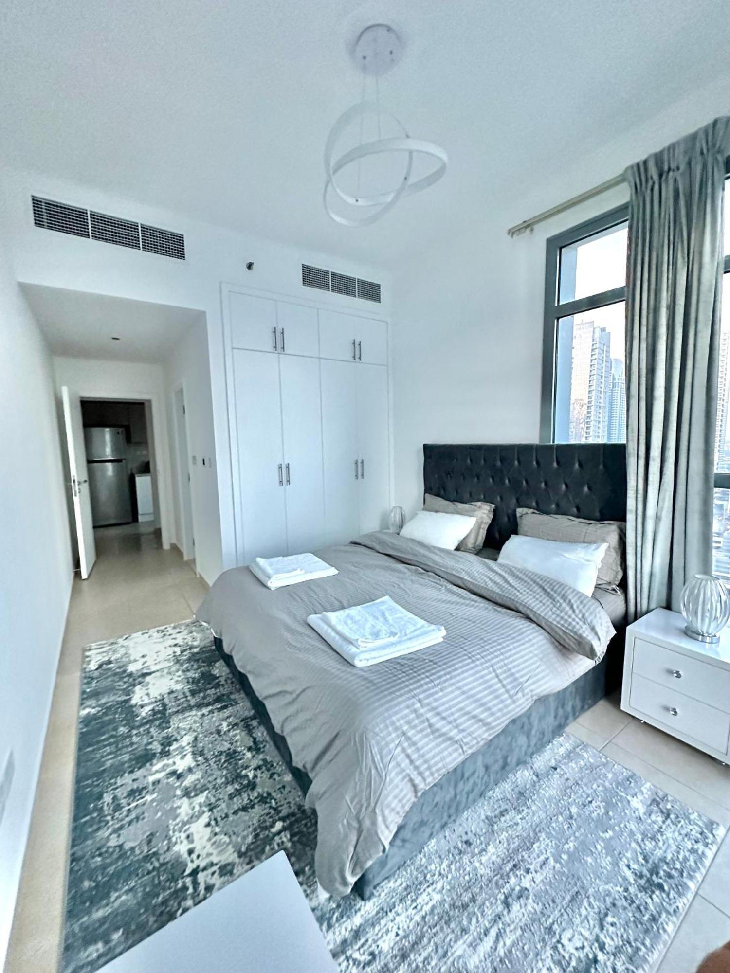 Apartment Modern Marina Dubai