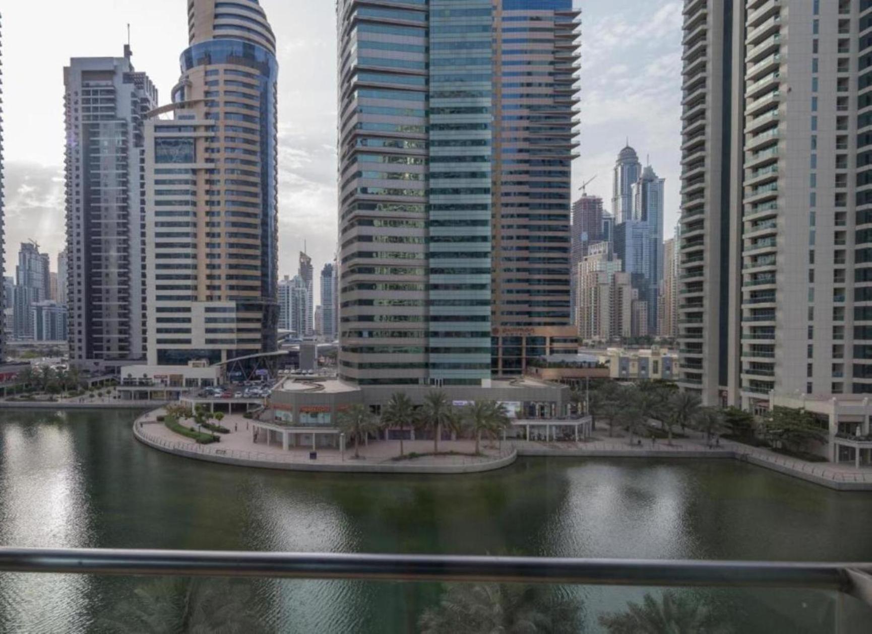 Click Stay - Jlt - Studio & Balcony Lakes View Entire Apartment -Jn