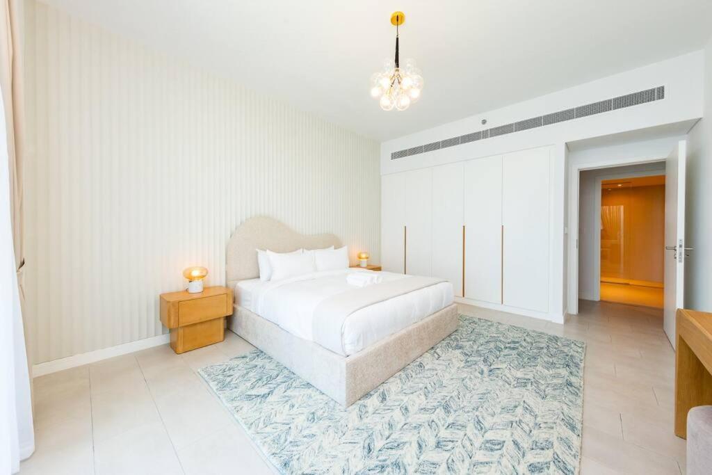 Apartment Fantastic And Rare 4br+maid's In Jbr Walk