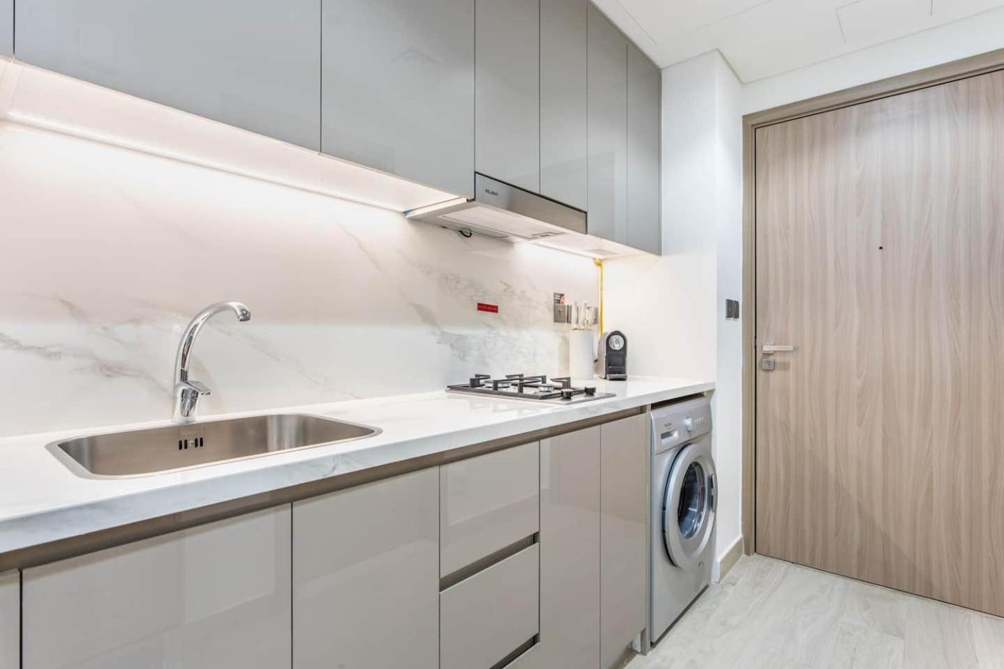 Apartment Artist Heaven Studio! Riviera 35! 10 Min Downtown *