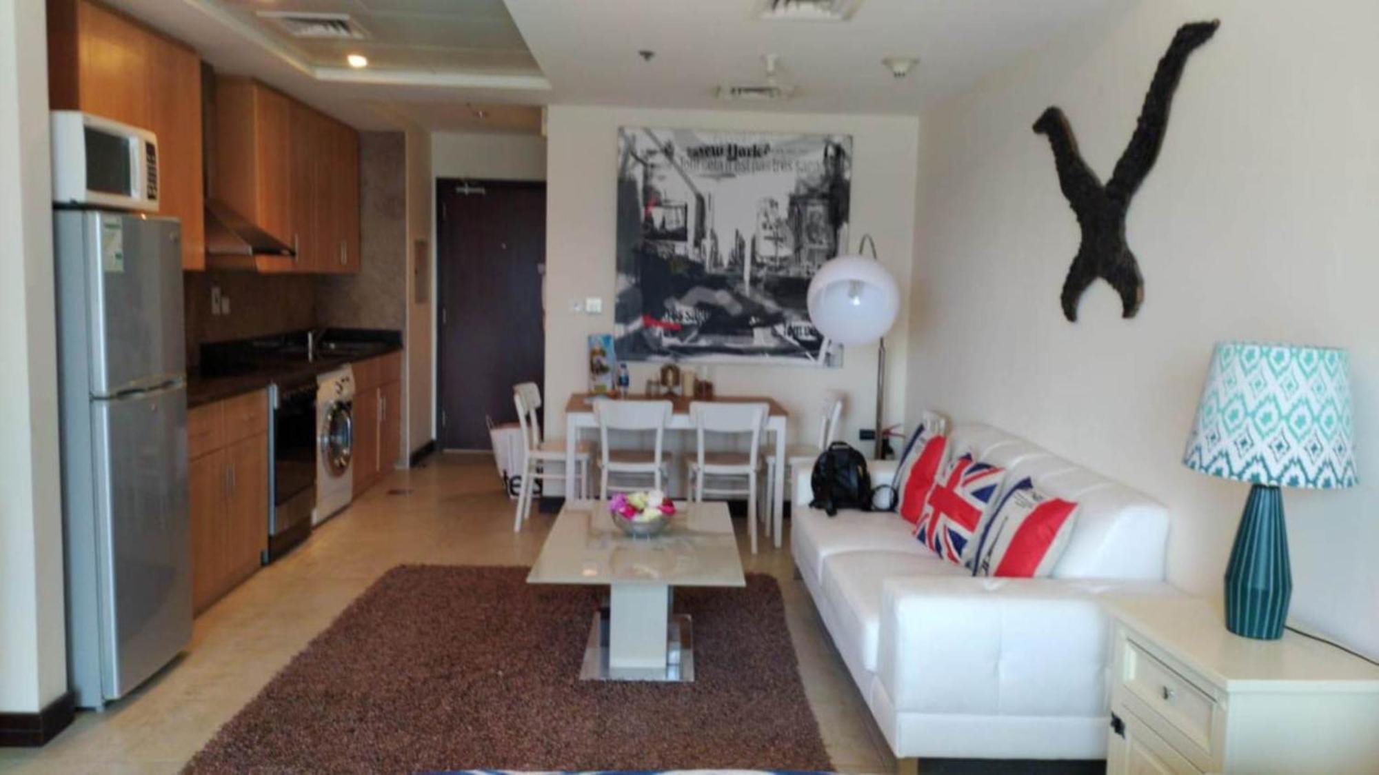 Click Stay - Jlt - Studio & Balcony Lakes View Entire Apartment -Jn *
