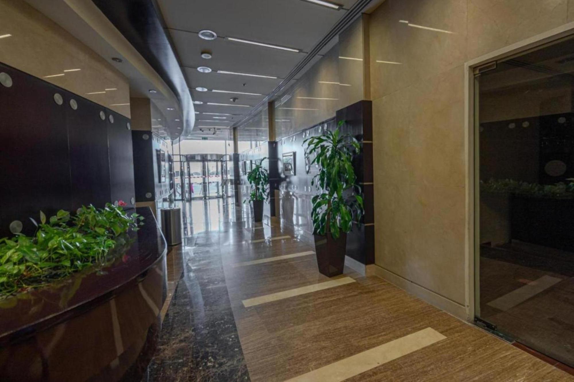 Click Stay - Jlt - Studio & Balcony Lakes View Entire Apartment -Jn