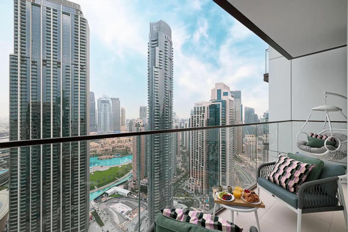Apartamento Burj Crown - New Sky High, Near Burj Khalifa, Boulevard View, Opposite Mall Dubai