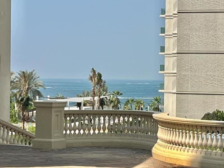 Amazing 1bdr In Jbr- Beach Access And Lake View Dubai