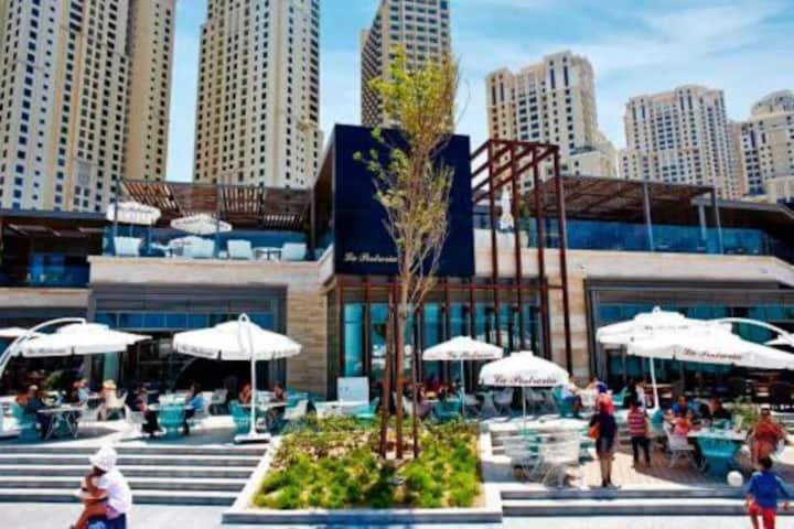 Amazing 1bdr In Jbr- Beach Access And Lake View Daire *