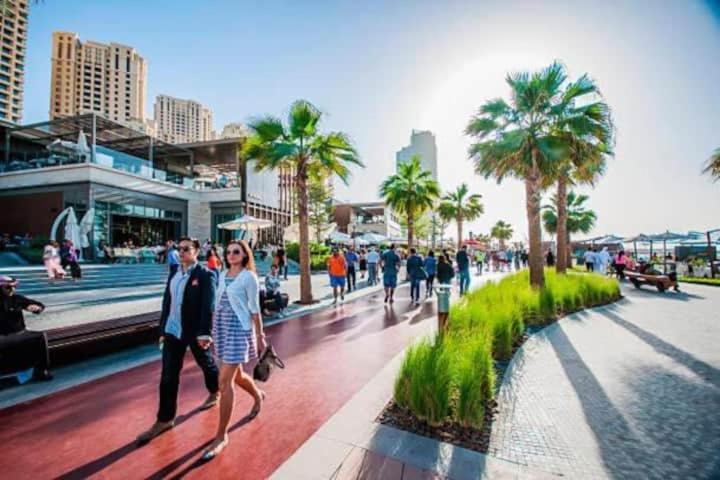 Amazing 1bdr In Jbr- Beach Access And Lake View Dubai