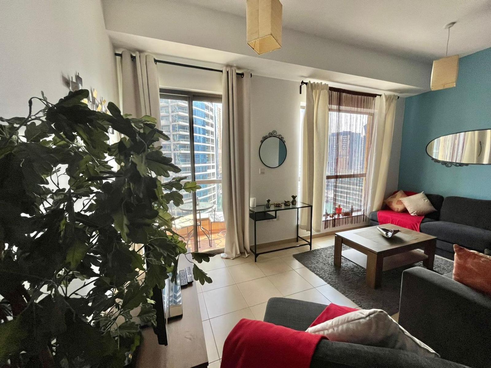 Amazing 1bdr In Jbr- Beach Access And Lake View Daire Dubai