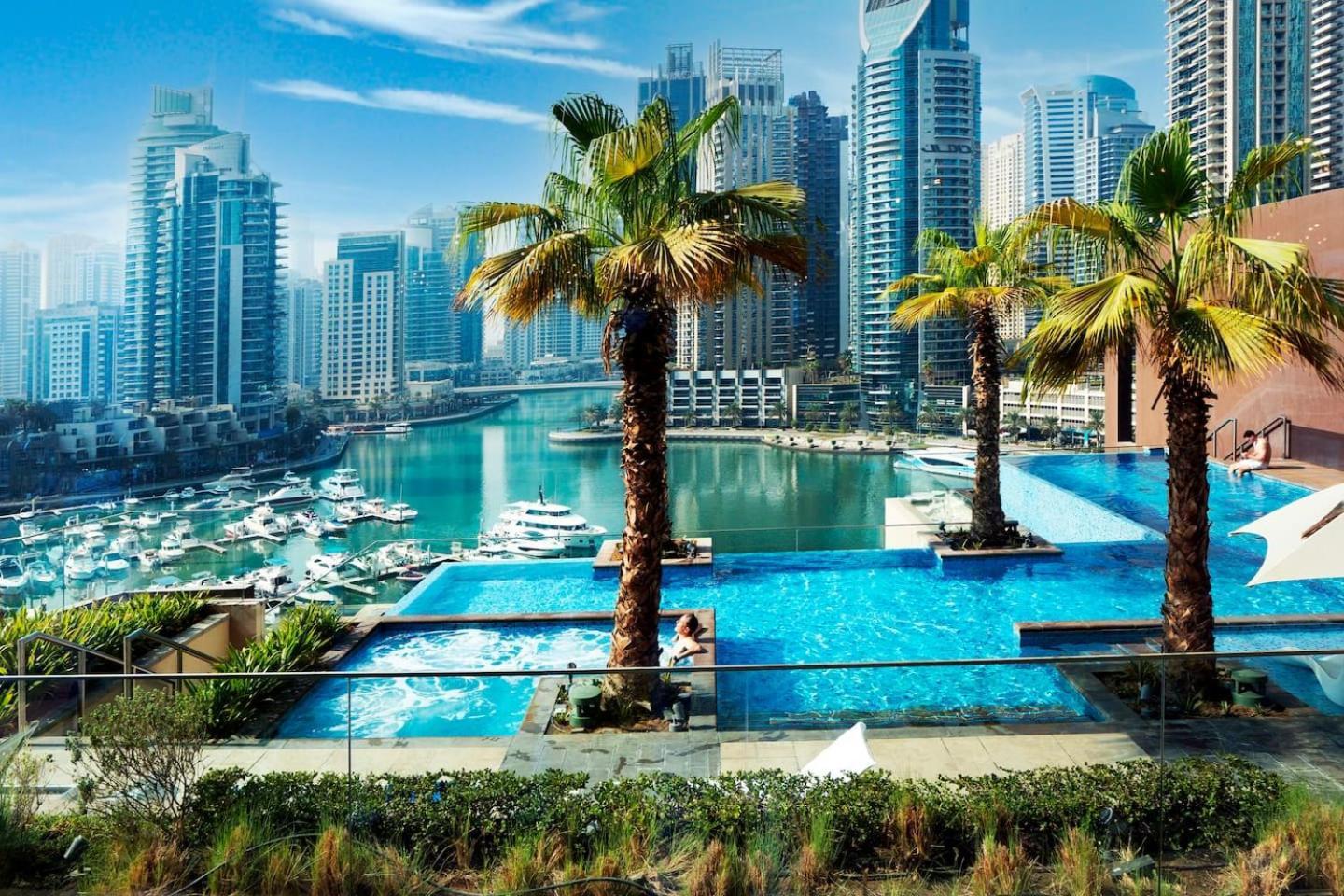 Luxurious 3brmaid With Stunning Marina Views Apartment