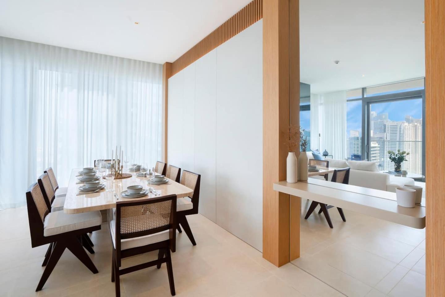 Luxurious 3brmaid With Stunning Marina Views