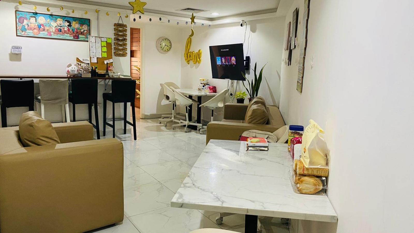 Tanoshi Pod - Deira Al Rigga Hostel